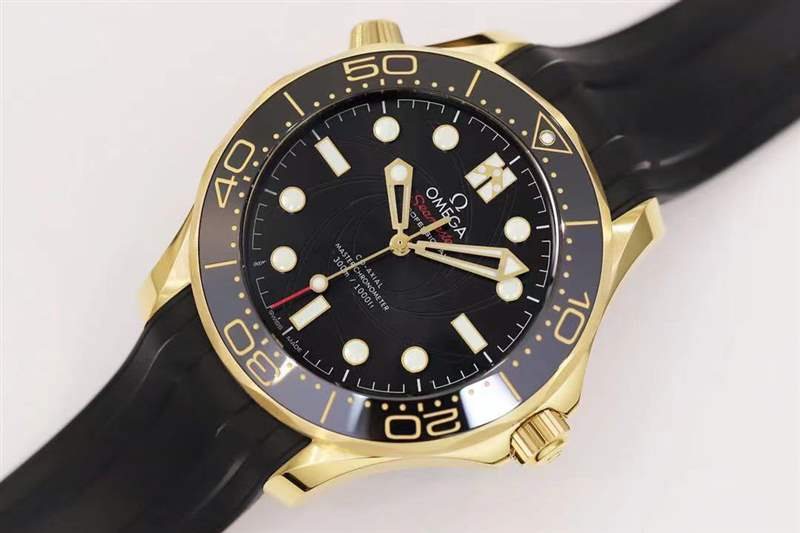 OR廠歐米茄海馬300米「黃金女王密使」與正品對比評測-復(fù)刻表