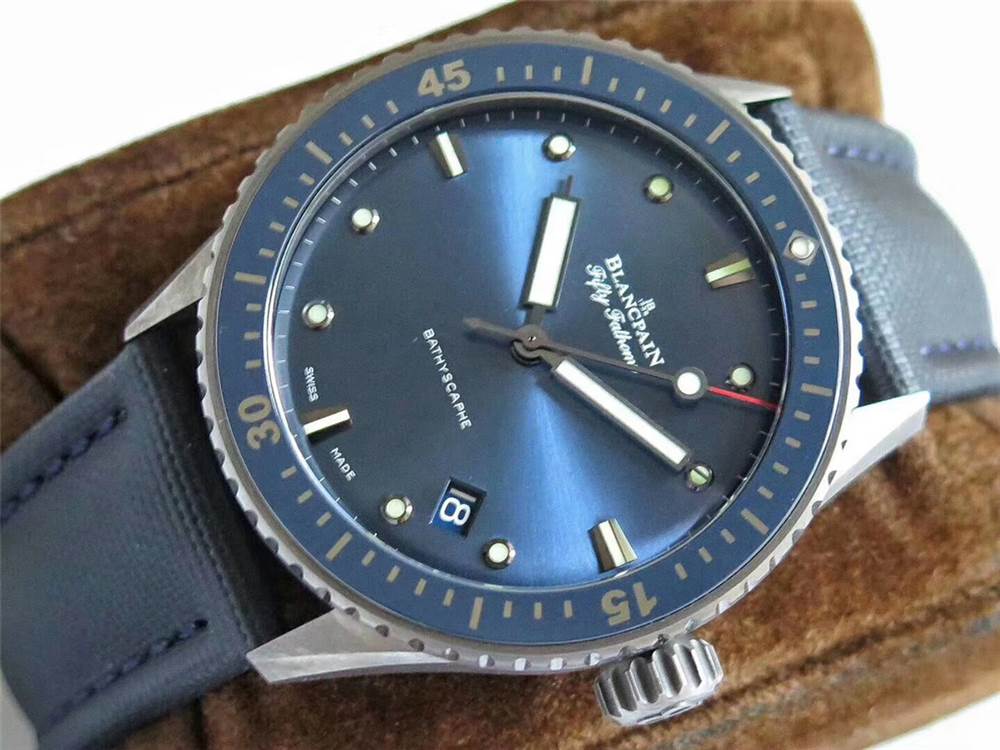 ZF廠寶珀五十噚陶瓷藍(lán)盤(pán)5000-0240-O52A復(fù)刻表做工怎么樣-復(fù)刻表