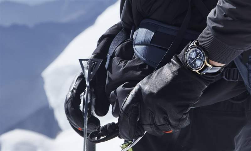 零氧!耐用、精準(zhǔn)、不起霧|Montblanc 1858系列Geosphere世界時區(qū)零氧限量腕表的極限探險魂-復(fù)刻表