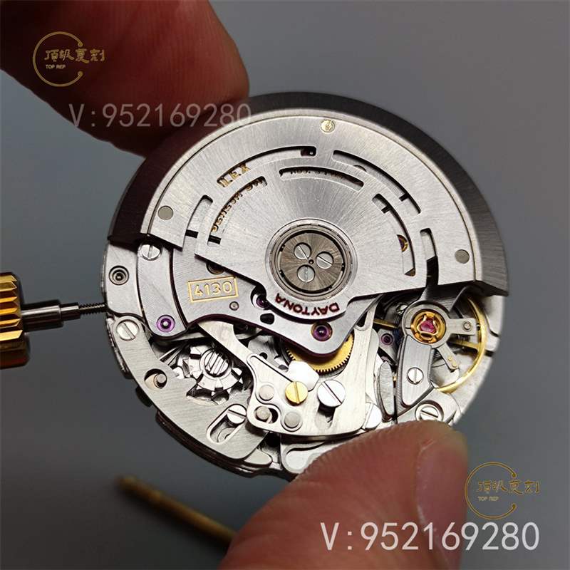 勞力士4130機(jī)芯余文樂(lè)迪通拿復(fù)刻表那個(gè)廠做的最好,BT廠和C廠對(duì)比那個(gè)更接近正品-復(fù)刻表