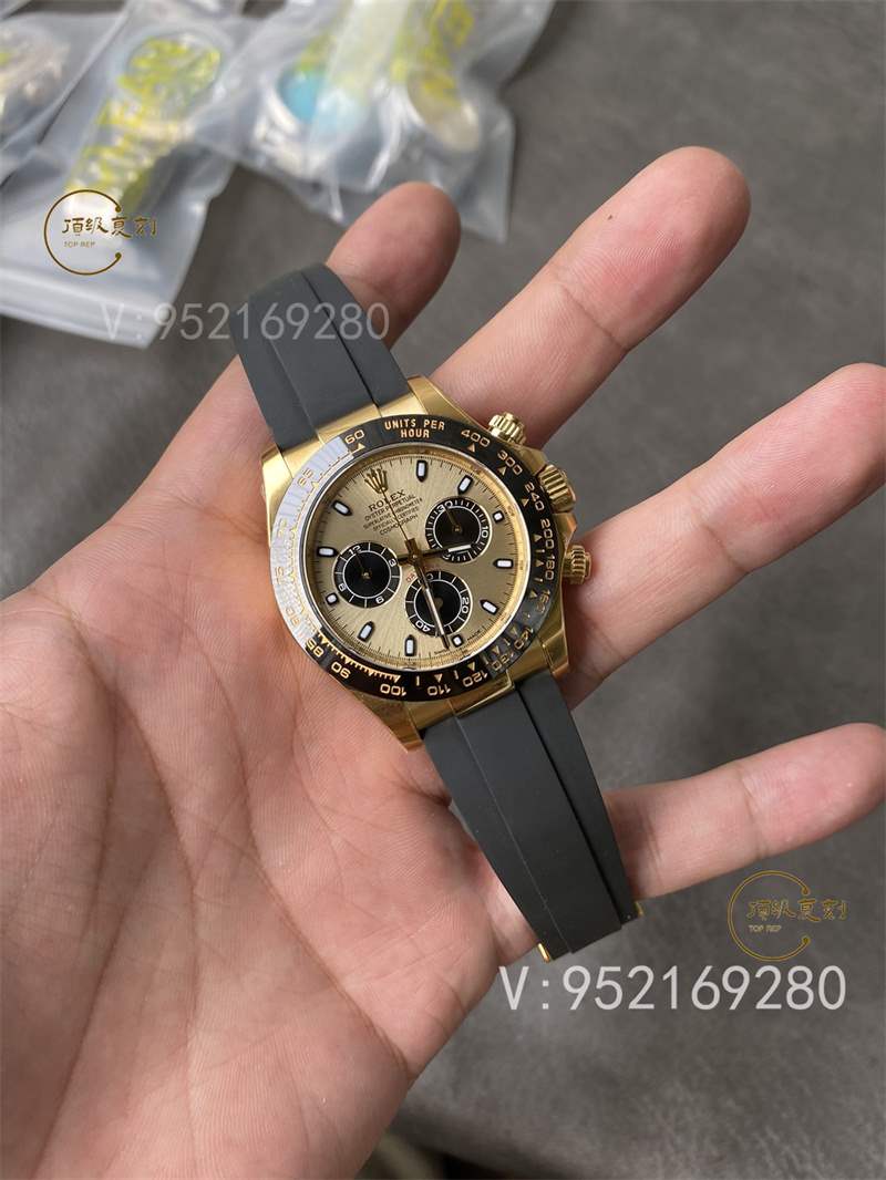 勞力士4130機(jī)芯余文樂(lè)迪通拿復(fù)刻表那個(gè)廠做的最好,BT廠和C廠對(duì)比那個(gè)更接近正品-復(fù)刻表