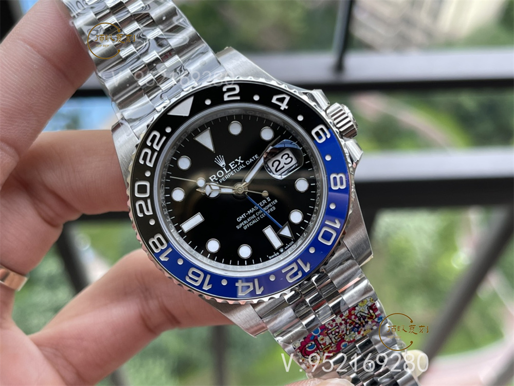 費(fèi)德勒佩戴勞力士Le Mans Daytona黃金版亮相美網(wǎng)：特別版腕表的獨(dú)特魅力-復(fù)刻表