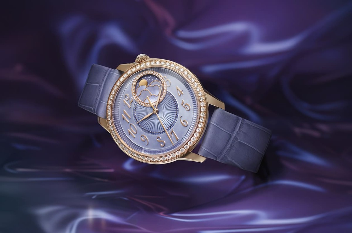 江詩(shī)丹頓空靈紫色調(diào)詮釋高訂時(shí)裝褶皺柔美詩(shī)意——égérie月相腕表-復(fù)刻表